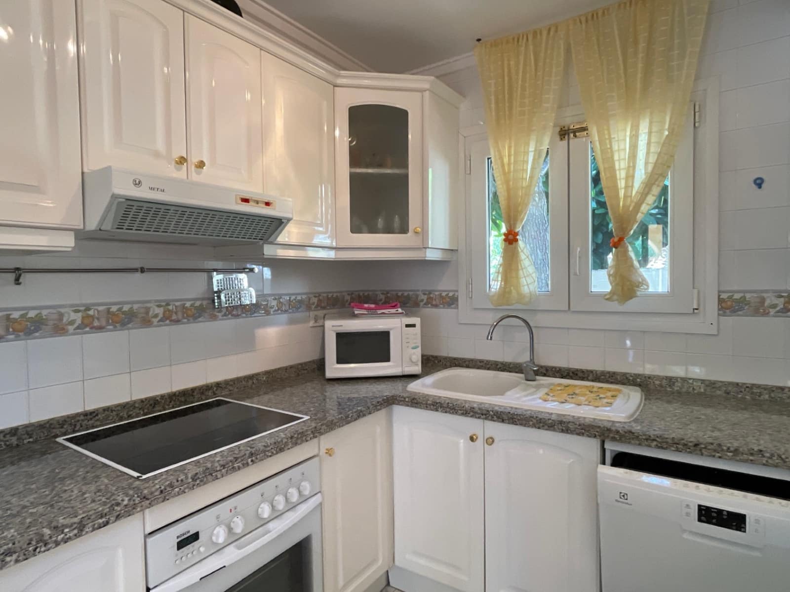 3 soverom Villa til salgs i Moraira med svømmebasseng garasje - € 650 000 (Ref: 9146665)