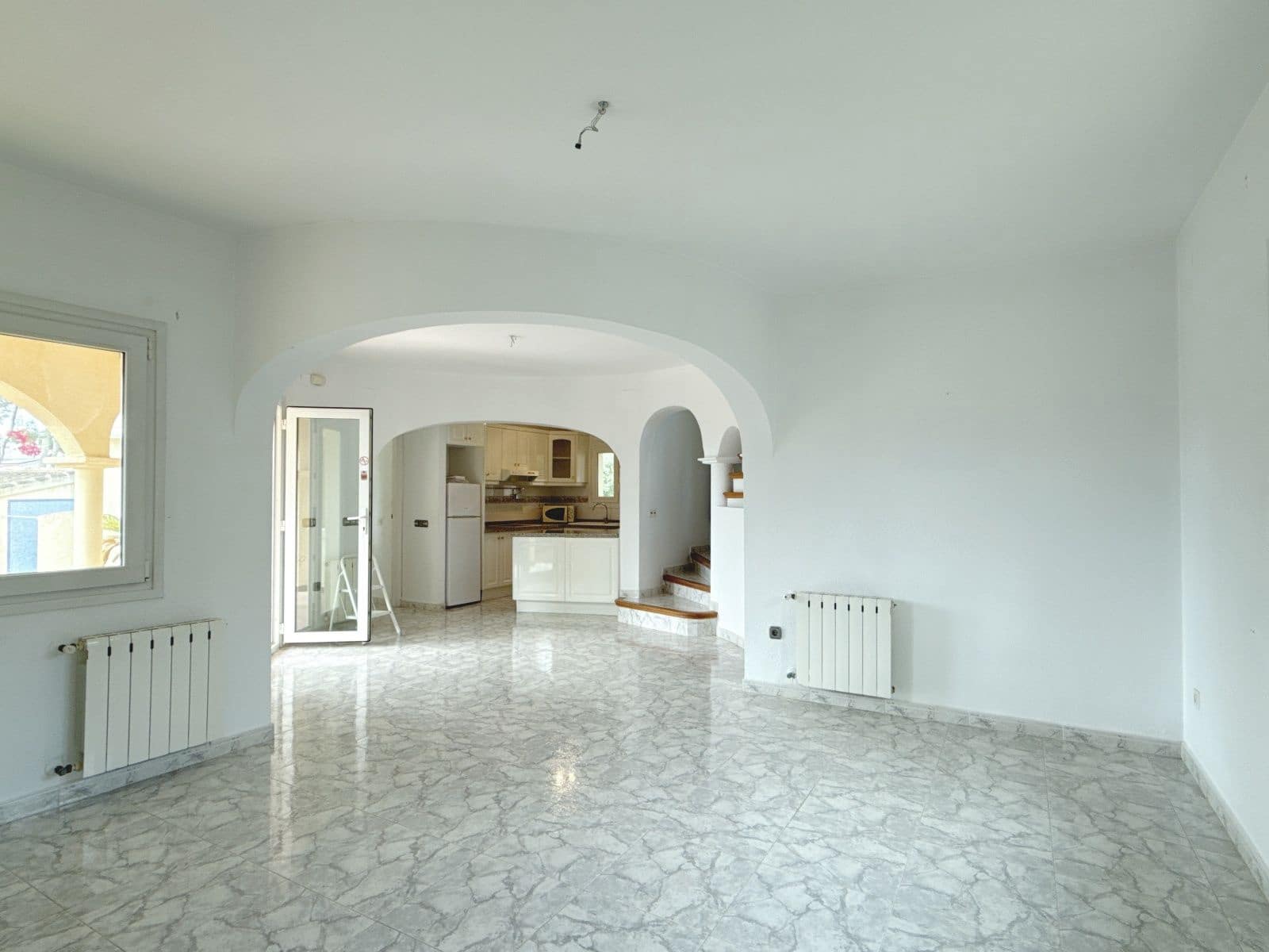 3 bedroom Villa for sale in Moraira with pool garage - € 670,000 (Ref: 9146665)