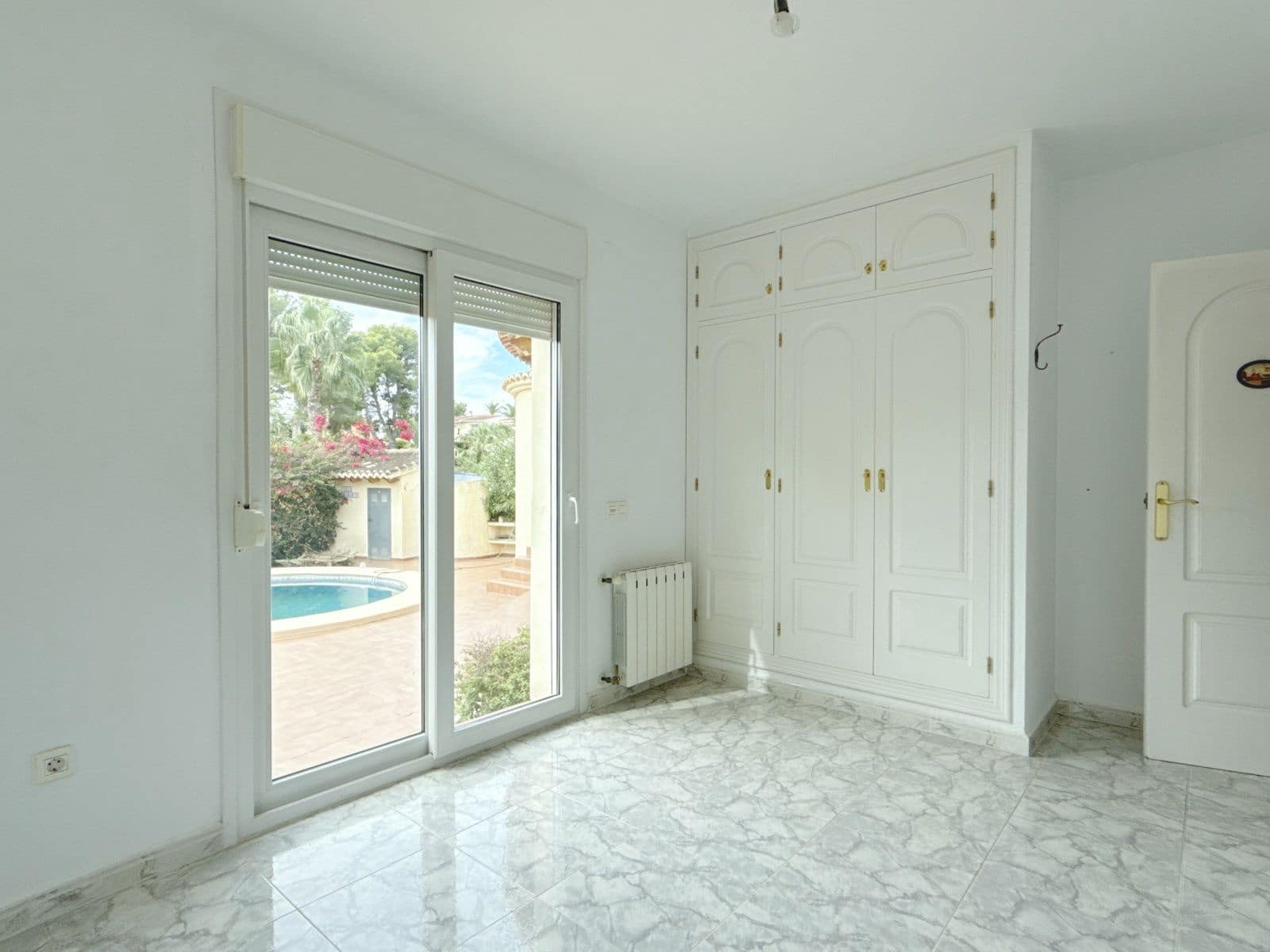 3 bedroom Villa for sale in Moraira with pool garage - € 670,000 (Ref: 9146665)