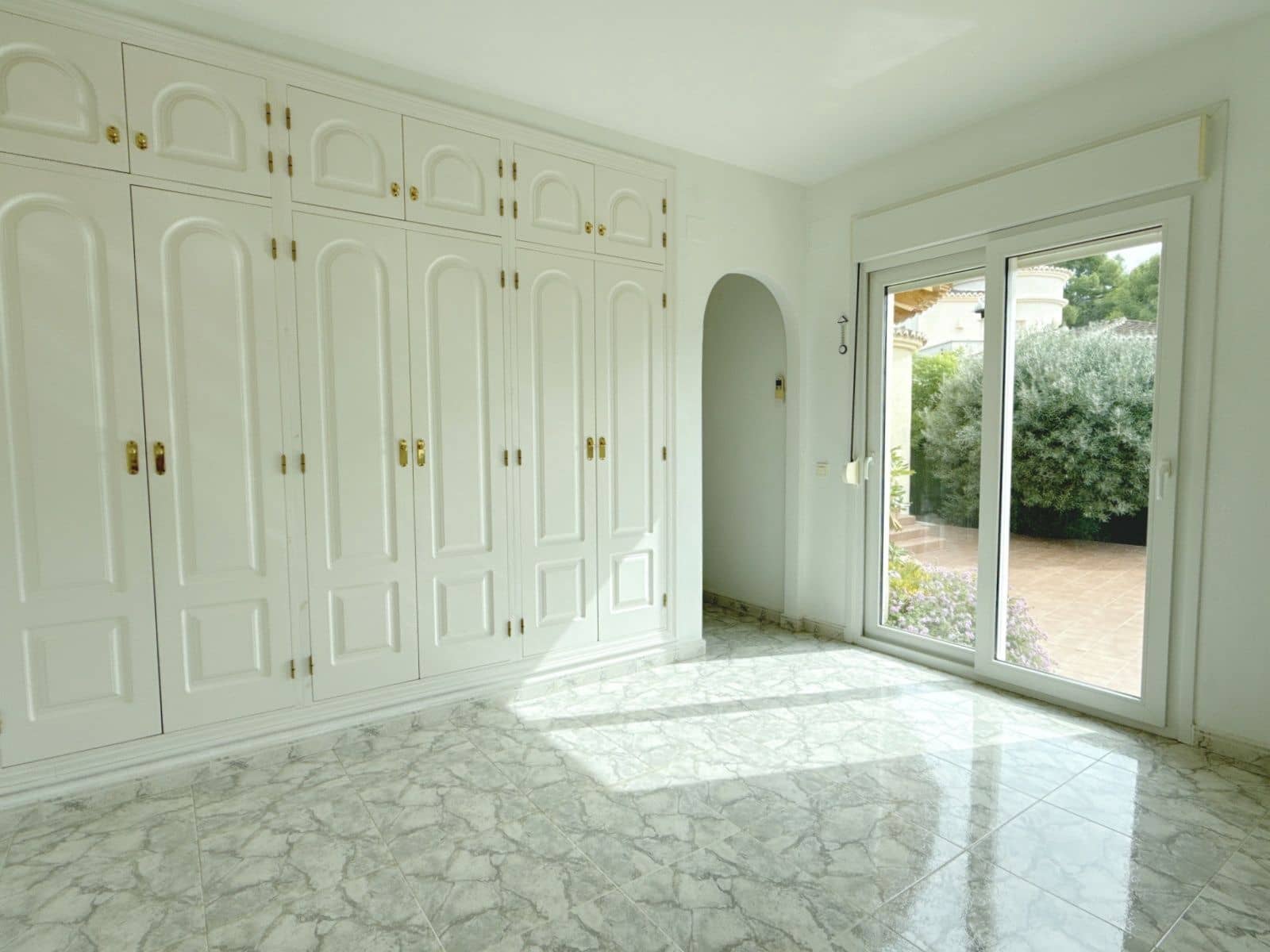 3 bedroom Villa for sale in Moraira with pool garage - € 670,000 (Ref: 9146665)