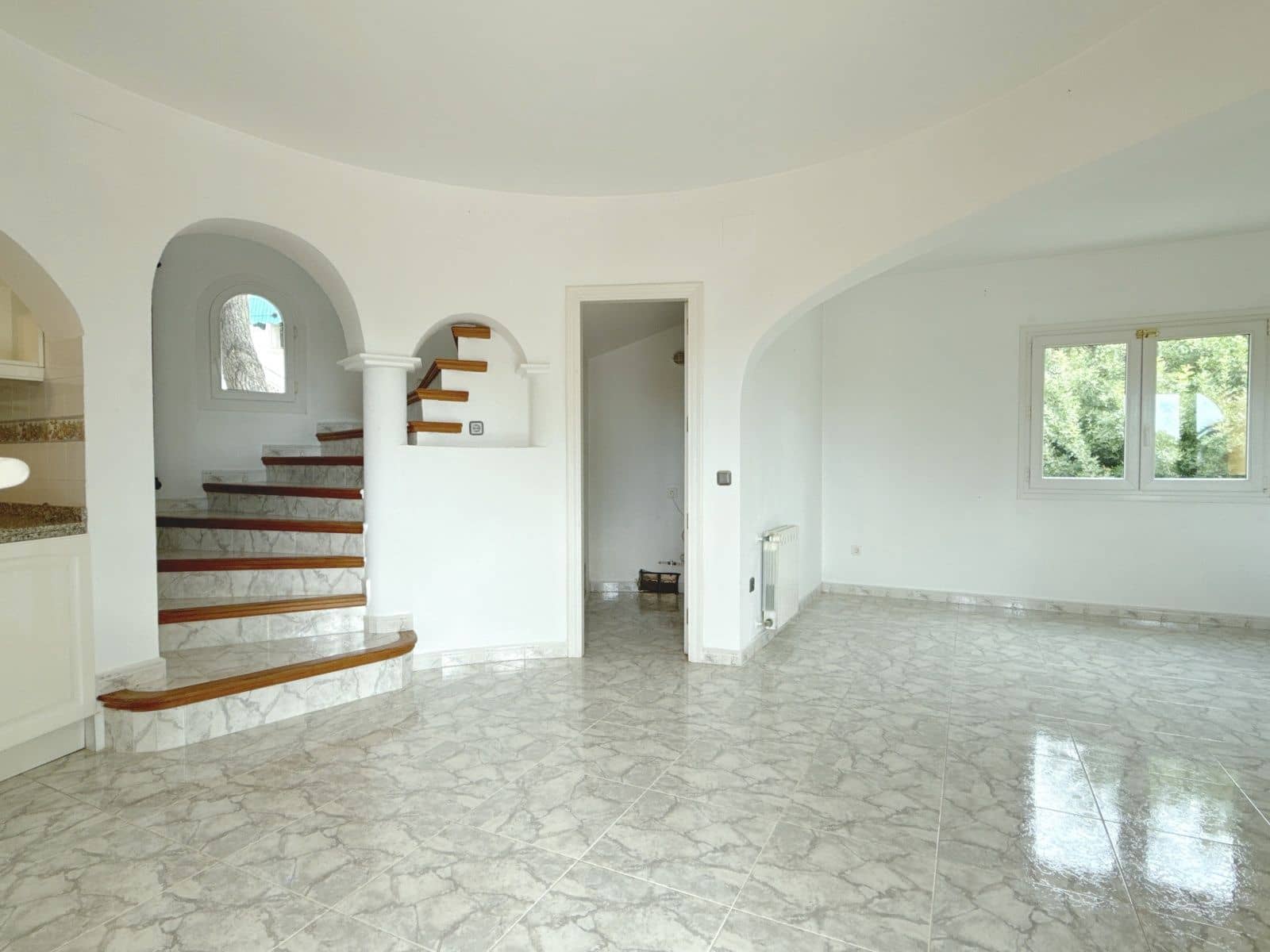 3 bedroom Villa for sale in Moraira with pool garage - € 670,000 (Ref: 9146665)