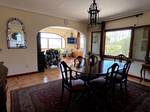 3 slaapkamer Villa te koop in Calpe / Calp met zwembad garage - € 490.000 (Ref: 9150615)