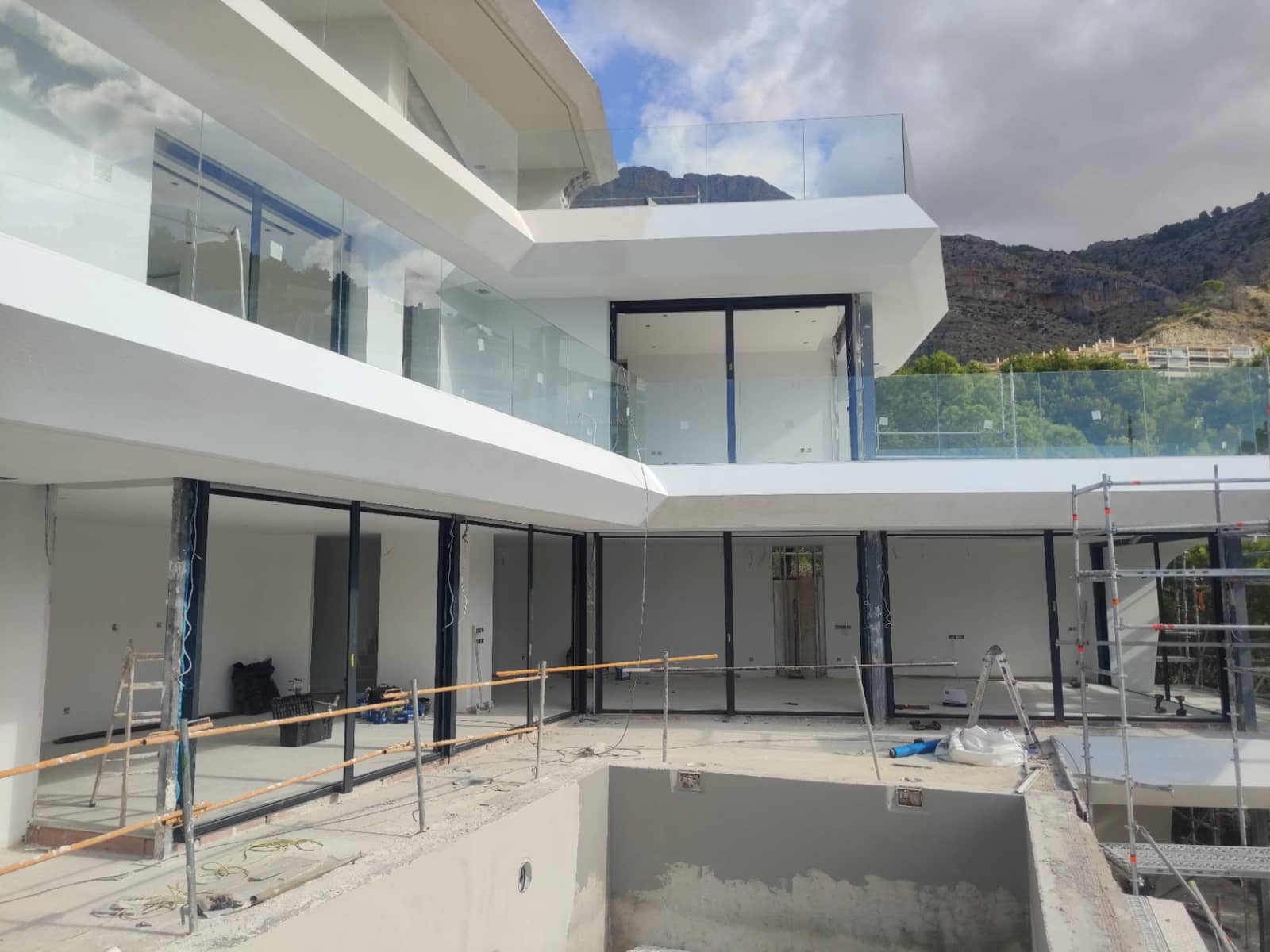 4 Zimmer Villa zu verkaufen in Altea mit Pool Garage - 2.250.000 € (Ref: 9150873)
