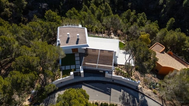 4 soveværelse Villa til salg i Altea med swimmingpool garage - € 2.250.000 (Ref: 9150873)