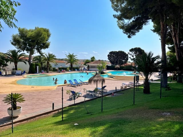 3 chambre Villa/Maison à vendre à Calpe / Calp avec piscine - 299 000 € (Ref: 9161312)