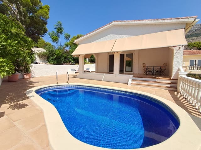 4 soveværelse Villa til leje i Alhama Springs, Altea med swimmingpool garage - € 2.200 (Ref: 9161835)