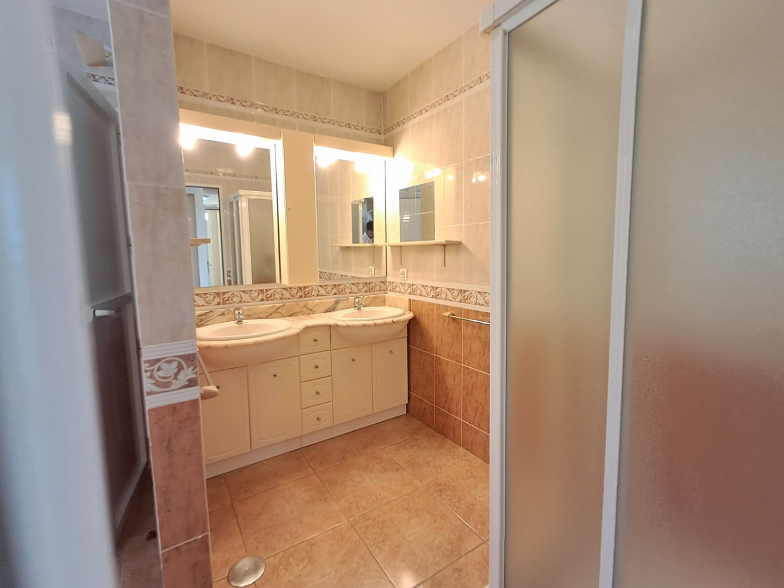 4 bedroom Villa for rent in Alhama Springs with pool garage - € 2,200 (Ref: 9161835)