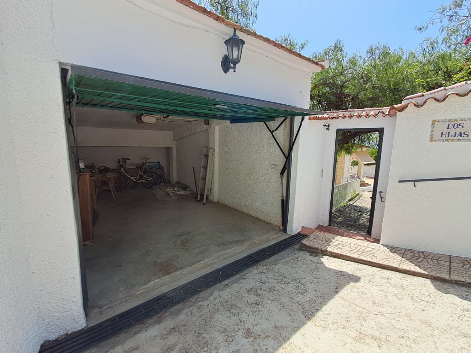 4 bedroom Villa for rent in Alhama Springs with pool garage - € 2,200 (Ref: 9161835)