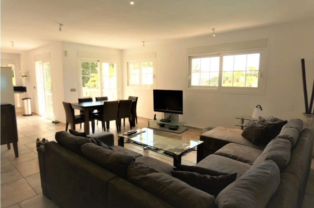 3 makuuhuone Huvila myytävänä paikassa Altea - 690 000 € (Ref: 9186226)