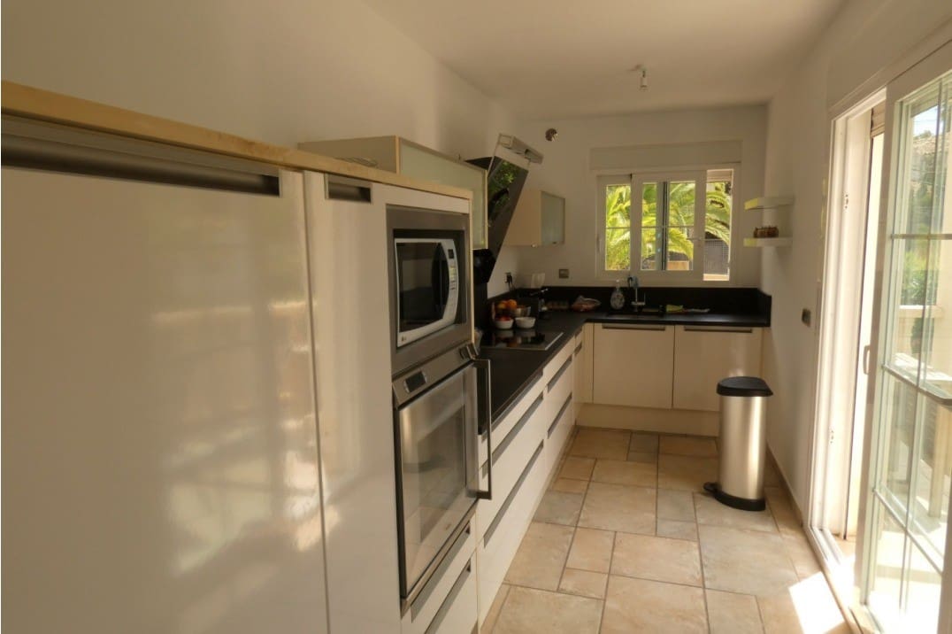 3 makuuhuone Huvila myytävänä paikassa Altea - 690 000 € (Ref: 9186226)