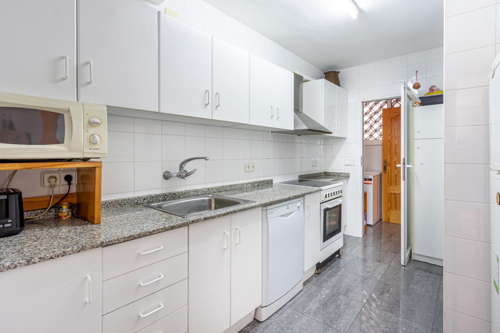 3 bedroom Apartment for sale in Altea with garage - € 345,000 (Ref: 9192668)