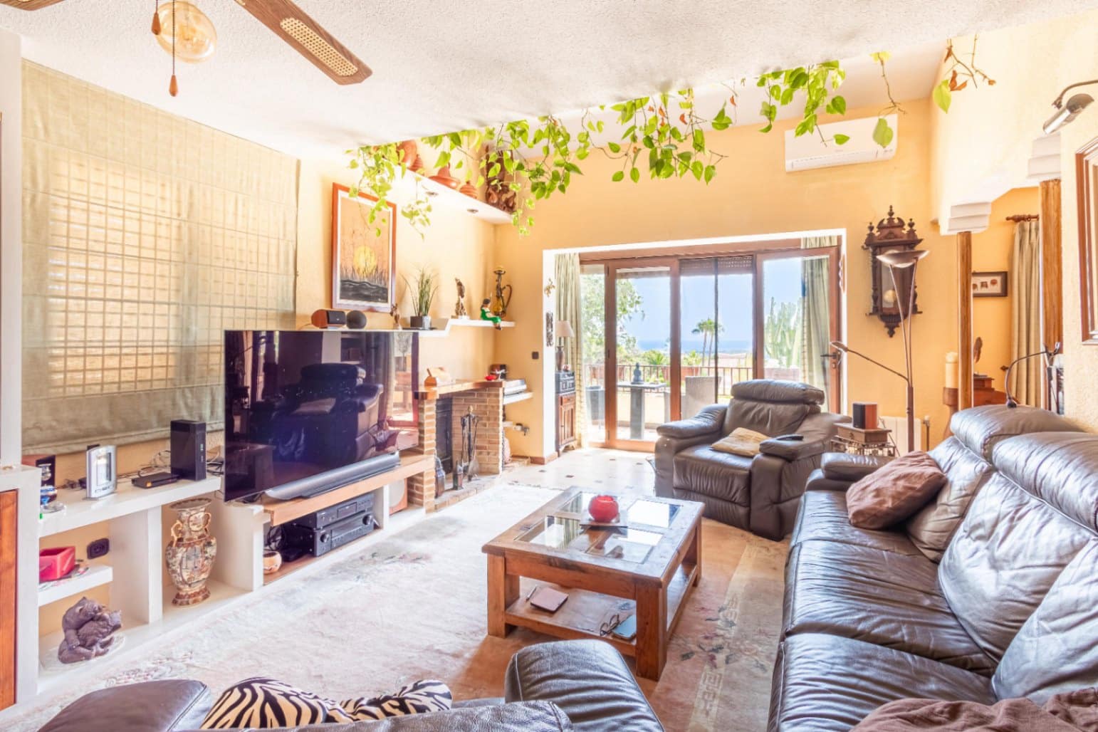 6 soveværelse Villa til salg i La Nucia med swimmingpool garage - € 860.000 (Ref: 9192669)