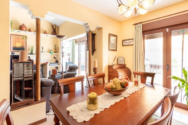 6 soveværelse Villa til salg i La Nucia med swimmingpool garage - € 860.000 (Ref: 9192669)