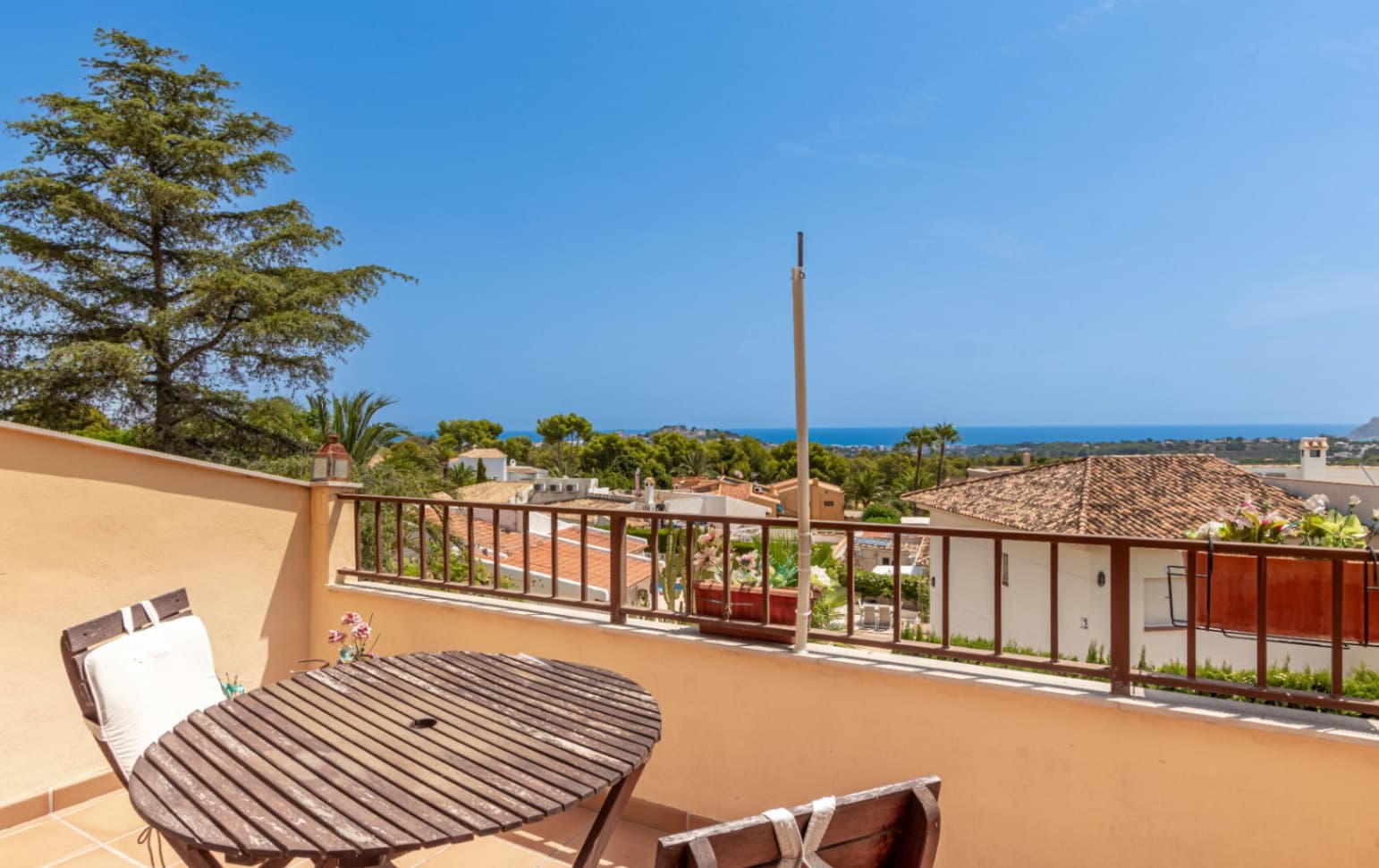 6 soveværelse Villa til salg i La Nucia med swimmingpool garage - € 860.000 (Ref: 9192669)