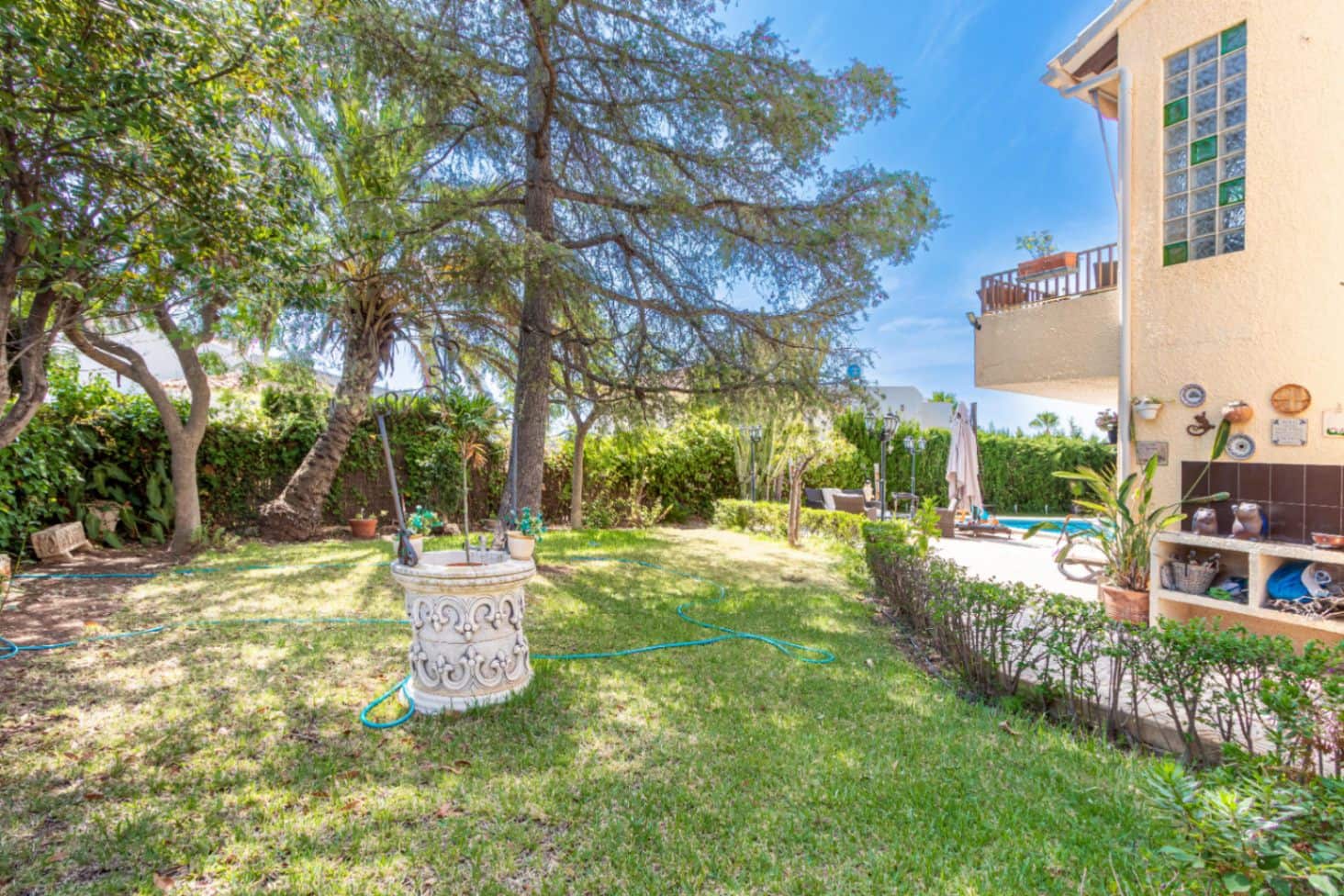 6 soveværelse Villa til salg i La Nucia med swimmingpool garage - € 860.000 (Ref: 9192669)