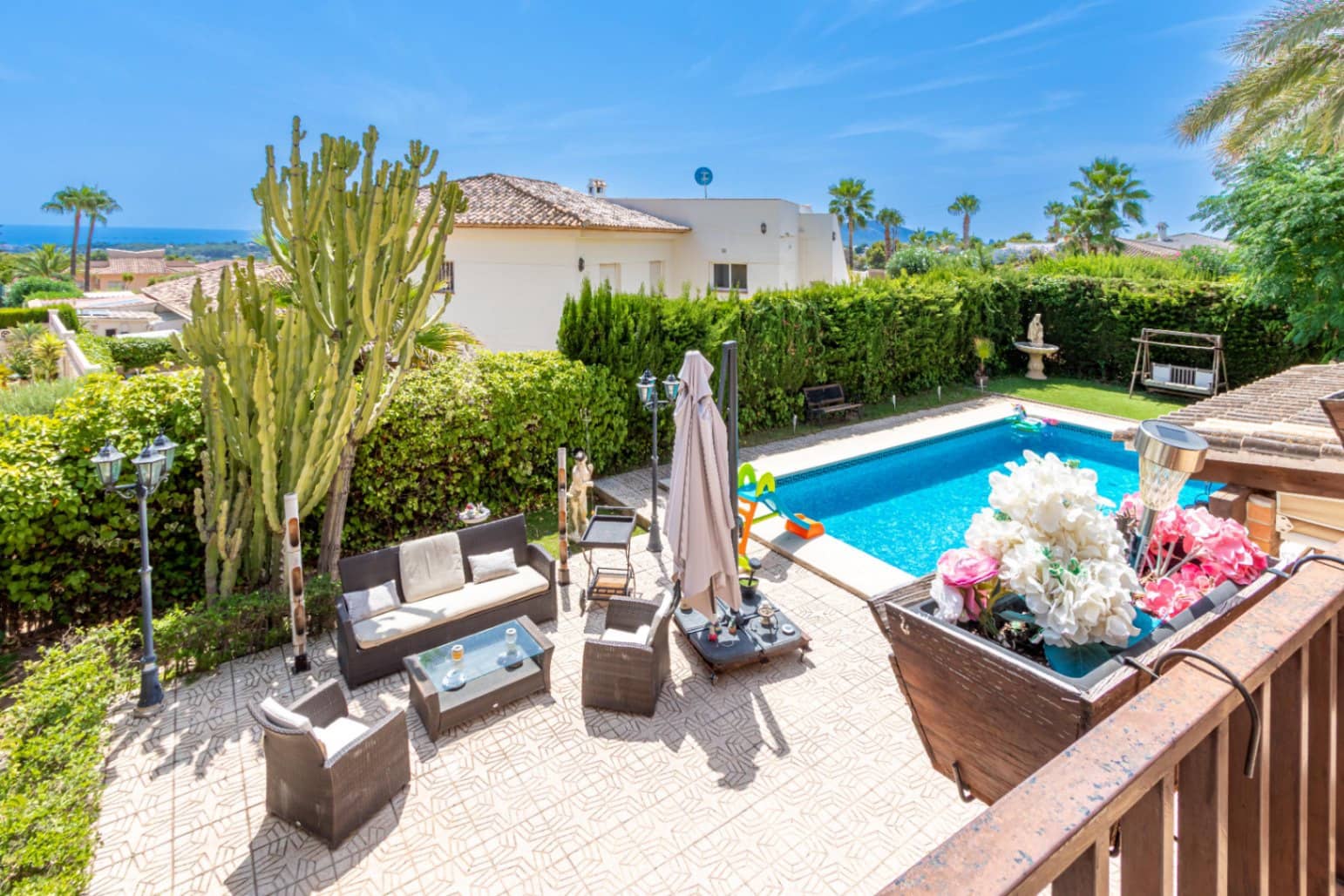 6 soveværelse Villa til salg i La Nucia med swimmingpool garage - € 860.000 (Ref: 9192669)