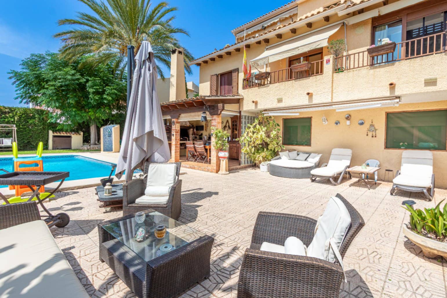 6 soveværelse Villa til salg i La Nucia med swimmingpool garage - € 860.000 (Ref: 9192669)