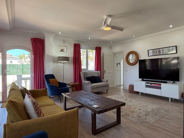 5 makuuhuone Huvila myytävänä paikassa Paichi, Teulada-Moraira mukana 
autotalli - 895 000 € (Ref: 9205625)