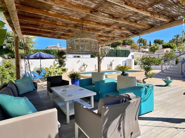 5 makuuhuone Huvila myytävänä paikassa Paichi, Teulada-Moraira mukana 
autotalli - 895 000 € (Ref: 9205625)