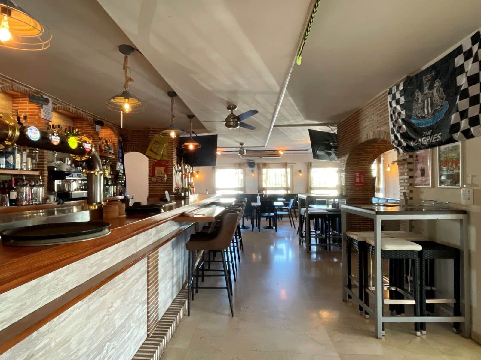 2 sypialnia Restauracja lub bar na sprzedaż w Moraira z basenem - 199 950 € (Ref: 9218927)