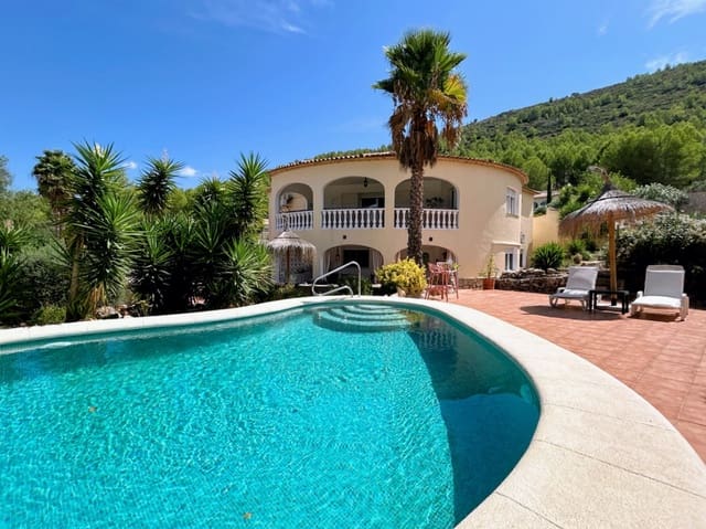 7 bedroom Villa for sale in Llíber with pool garage - € 995,000 (Ref: 9223580)