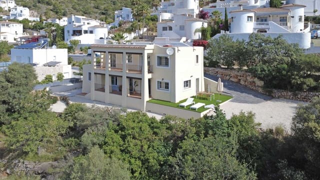 3 slaapkamer Villa te koop in Jalón / Xaló met zwembad - € 540.000 (Ref: 9245660)