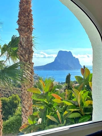 4 Zimmer Villa zu verkaufen in Maryvilla, Calpe / Calp mit Pool Garage - 645.000 € (Ref: 9245663)