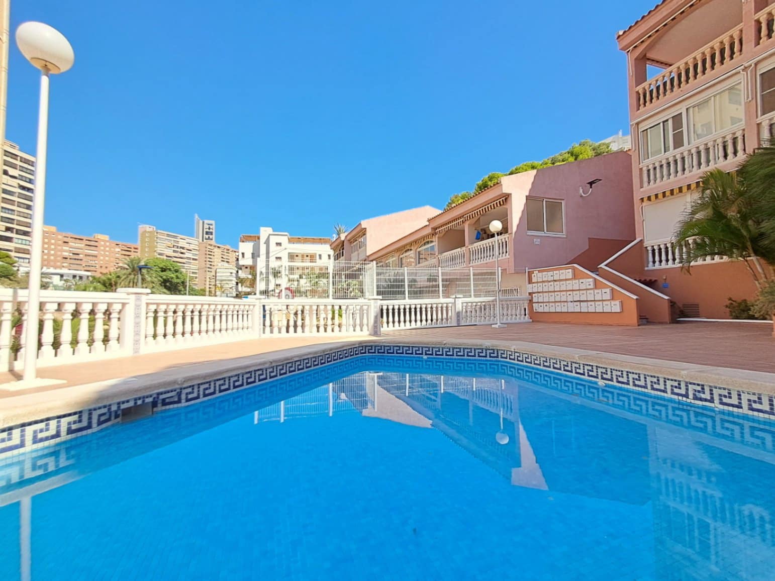 2 slaapkamer Appartement te koop in Benidorm met zwembad garage - € 215.000 (Ref: 9247468)