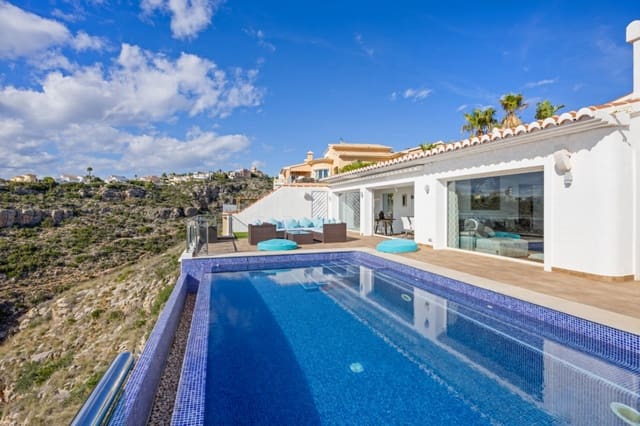 Chalet de 4 habitaciones en Cumbre del Sol, Benitachell / Benitatxell en venta con piscina garaje - 1.550.000 € (Ref: 9258103)