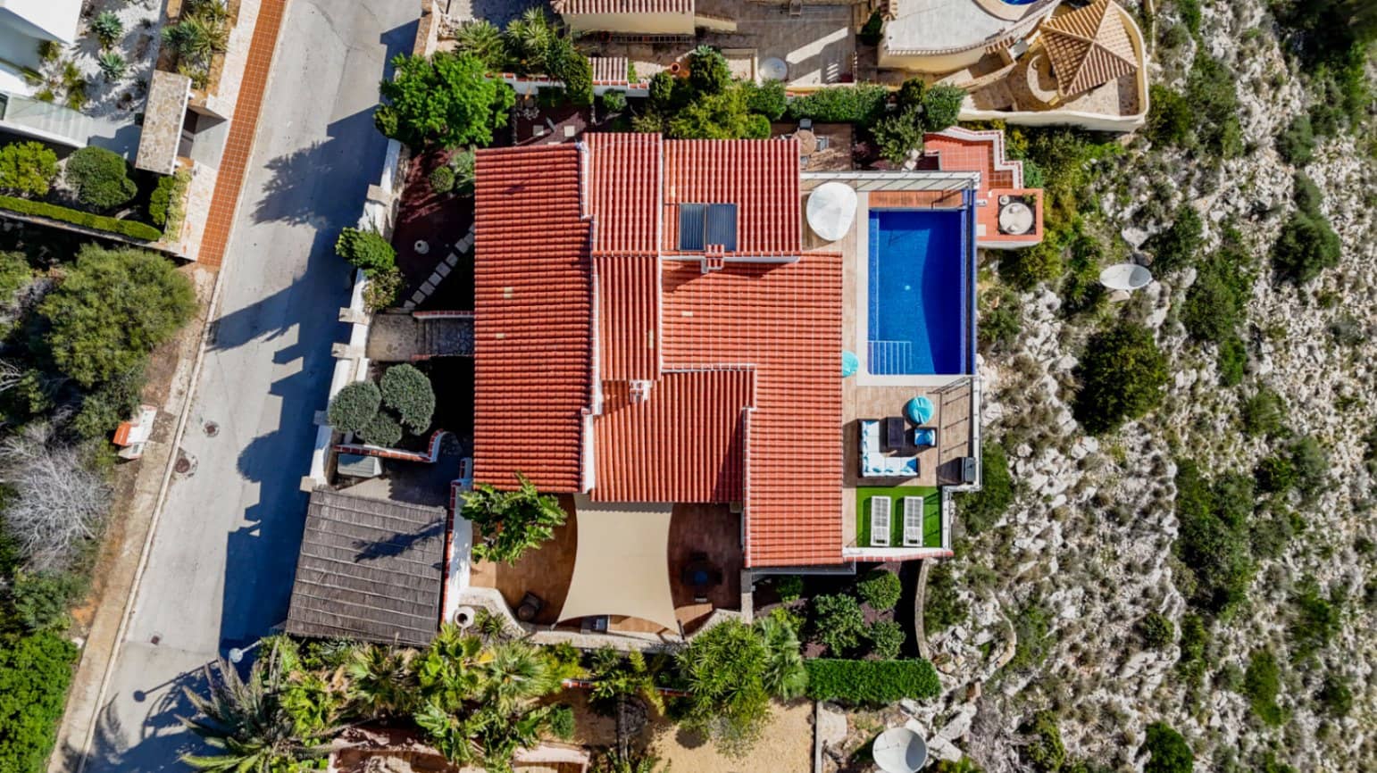 Chalet de 4 habitaciones en Cumbre del Sol en venta con piscina garaje - 1.550.000 € (Ref: 9258103)