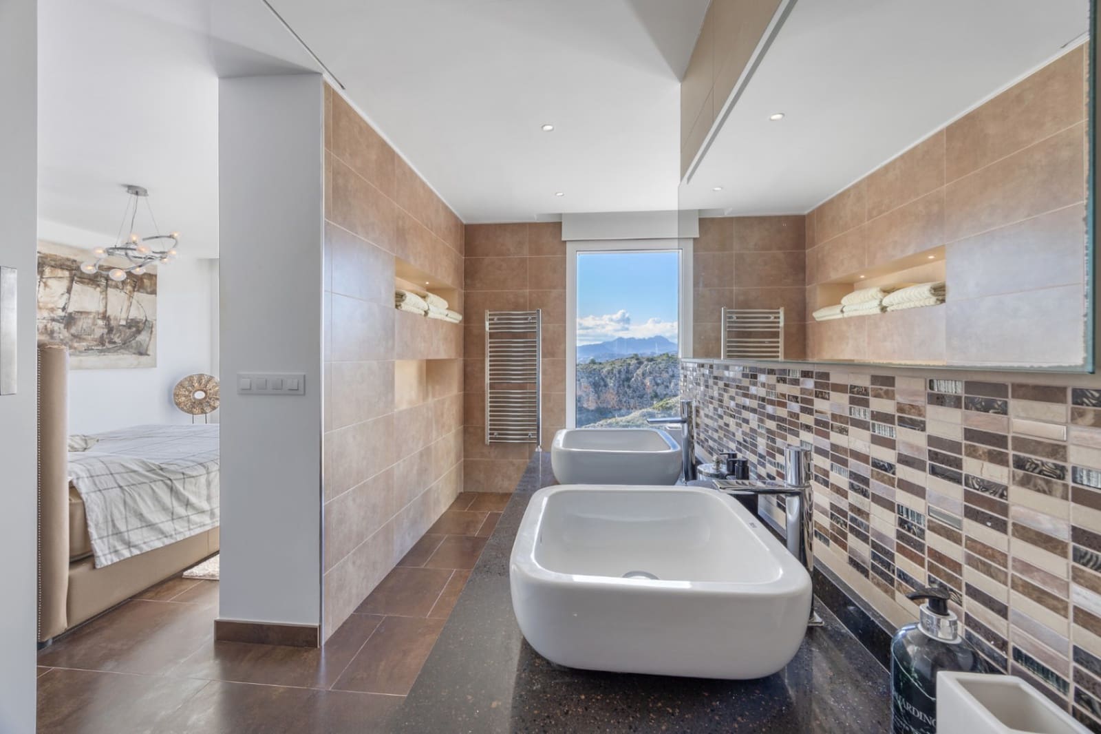 Chalet de 4 habitaciones en Cumbre del Sol en venta con piscina garaje - 1.550.000 € (Ref: 9258103)