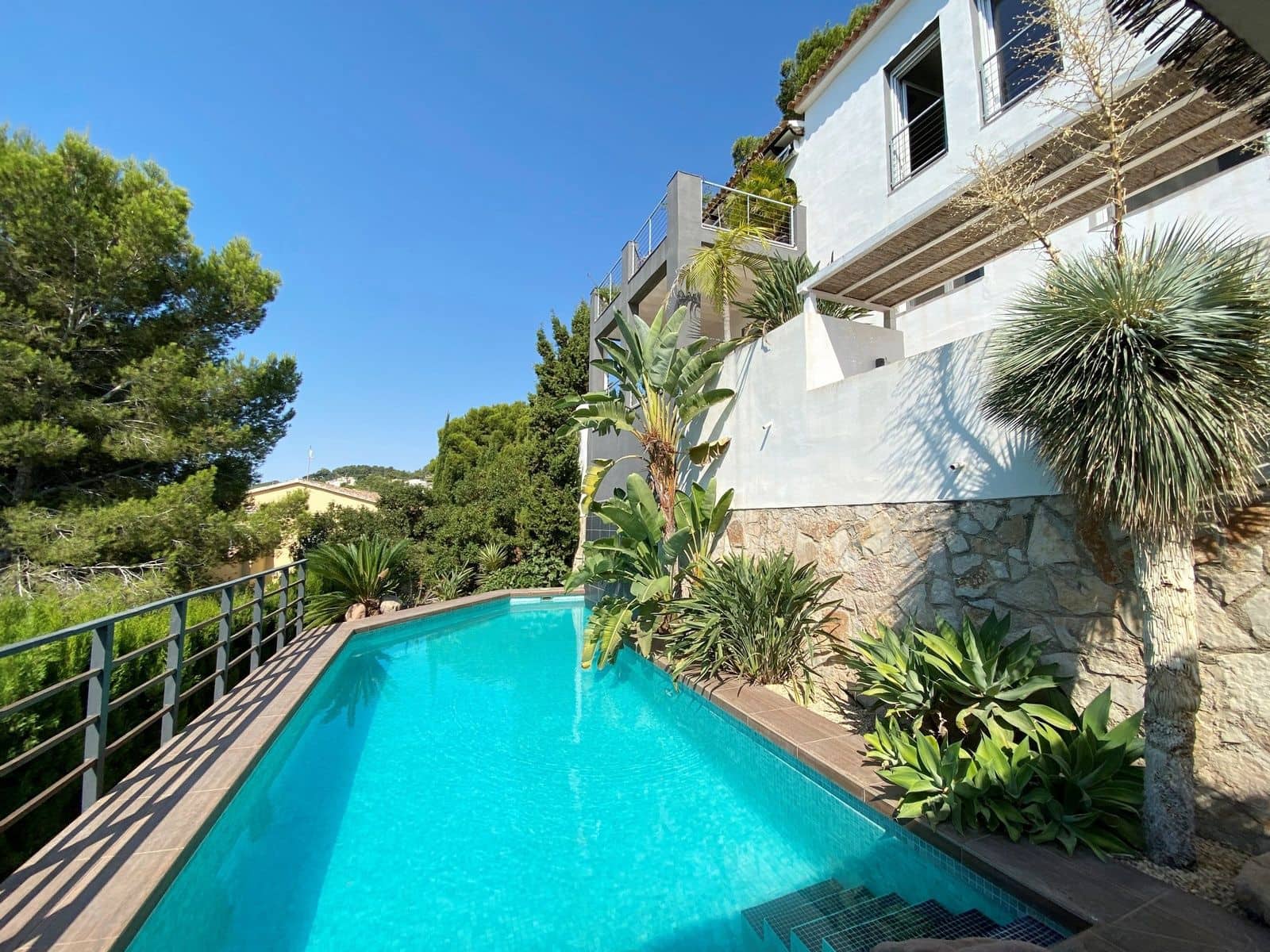 5 soveværelse Villa til salg i Montemar med swimmingpool garage - € 625.000 (Ref: 9261835)