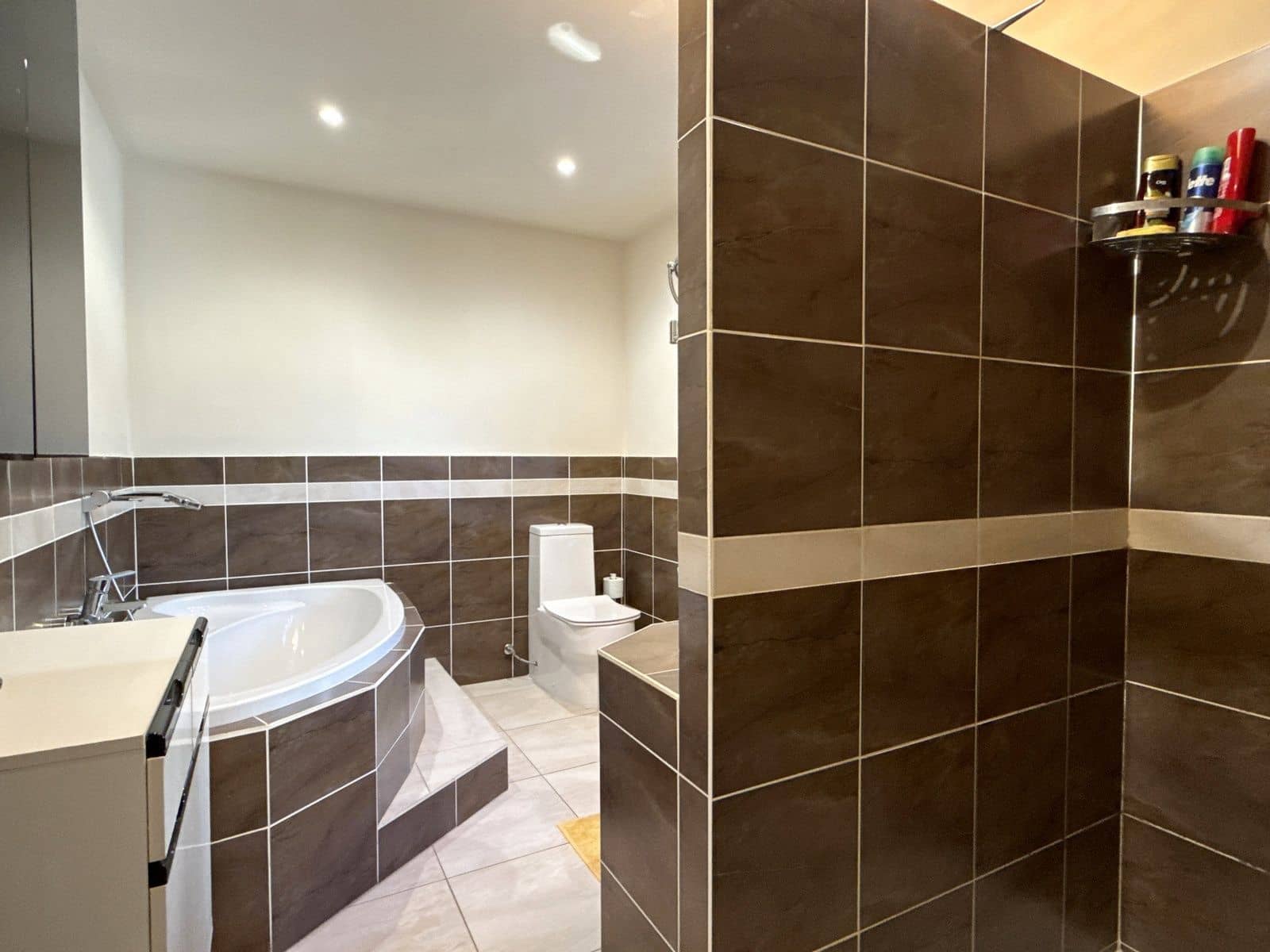 5 soveværelse Villa til salg i Montemar med swimmingpool garage - € 625.000 (Ref: 9261835)