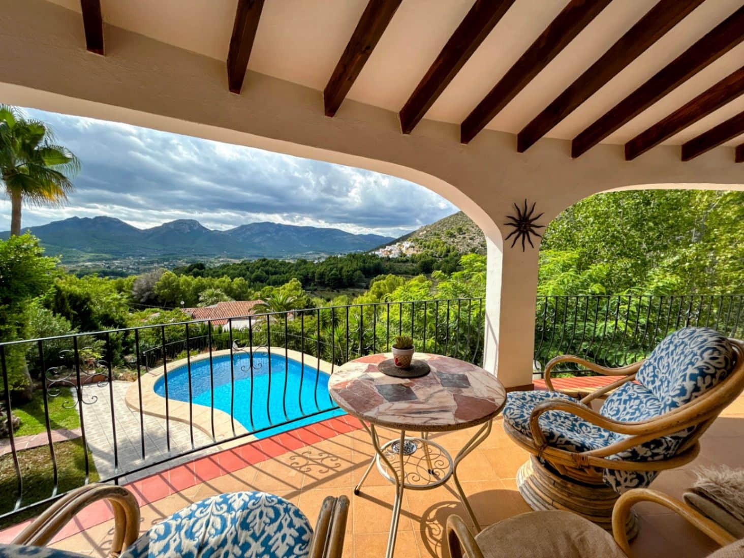 4 soverom Villa til salgs i Jalon / Xalo med svømmebasseng garasje - € 530 000 (Ref: 9263297)