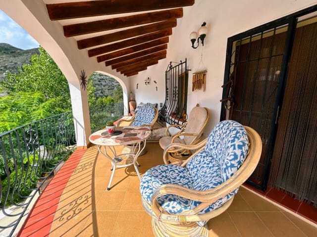 4 slaapkamer Villa te koop in Jalón / Xaló met zwembad garage - € 530.000 (Ref: 9263297)