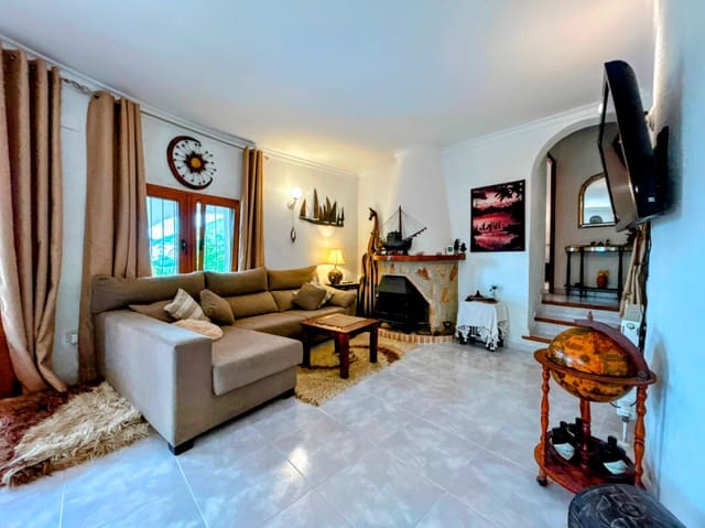 4 slaapkamer Villa te koop in Jalón / Xaló met zwembad garage - € 530.000 (Ref: 9263297)