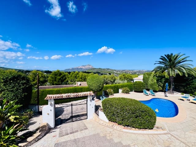 4 chambre Villa/Maison à vendre à Javea / Xàbia avec piscine garage - 795 000 € (Ref: 9263365)