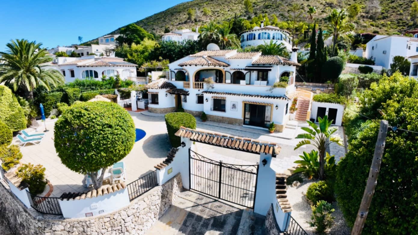 4 chambre Villa/Maison à vendre à Javea / Xabia avec piscine garage - 795 000 € (Ref: 9263365)