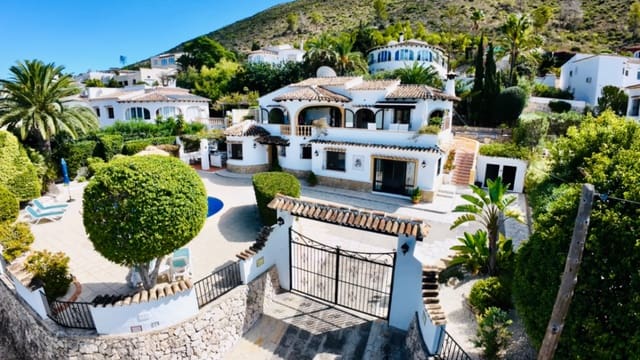 4 chambre Villa/Maison à vendre à Javea / Xàbia avec piscine garage - 795 000 € (Ref: 9263365)