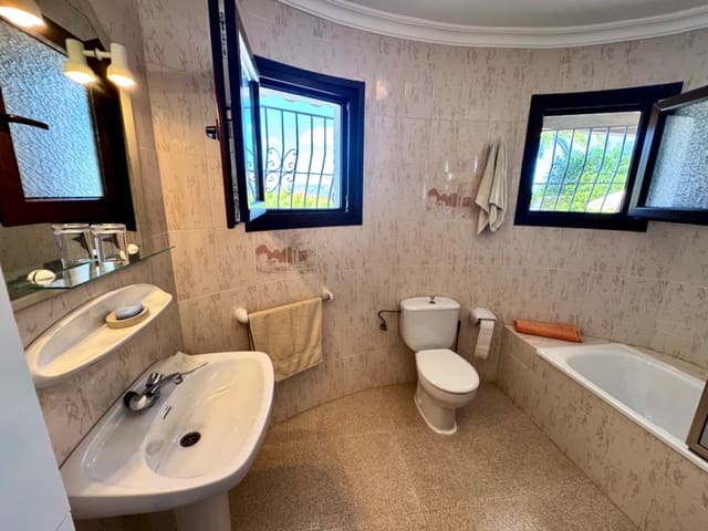 4 chambre Villa/Maison à vendre à Javea / Xàbia avec piscine garage - 795 000 € (Ref: 9263365)