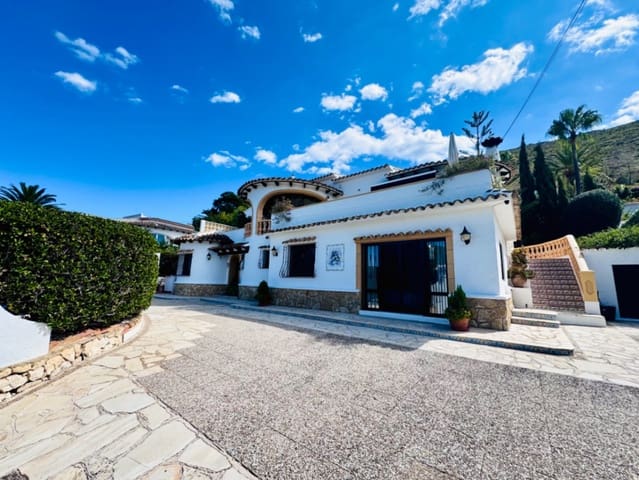 4 sovrum Villa till salu i Javea / Xàbia med pool - 795 000 € (Ref: 9263365)