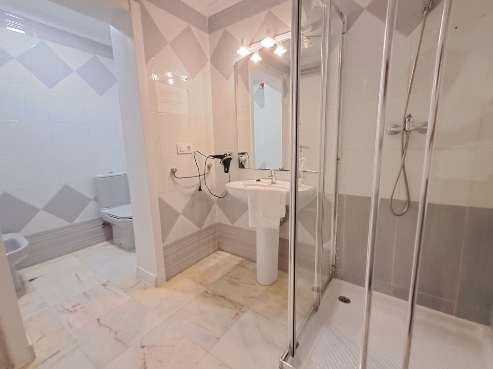 6 makuuhuone Huoneisto myytävänä paikassa Benidorm mukana uima-altaan - 498 000 € (Ref: 9263555)