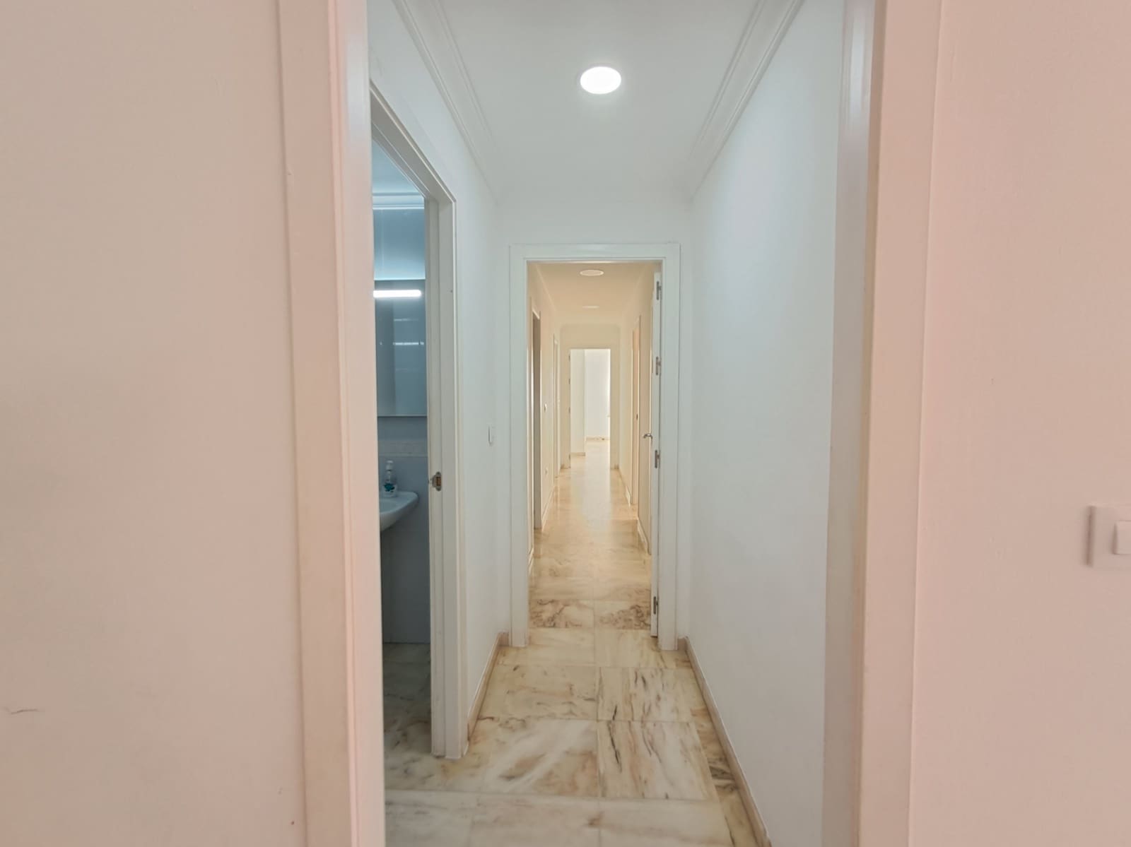 6 makuuhuone Huoneisto myytävänä paikassa Benidorm mukana uima-altaan - 498 000 € (Ref: 9263555)