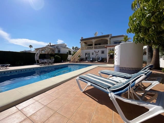 4 bedroom Villa for sale in Benitachell / Benitatxell with pool garage - € 620,000 (Ref: 9272835)