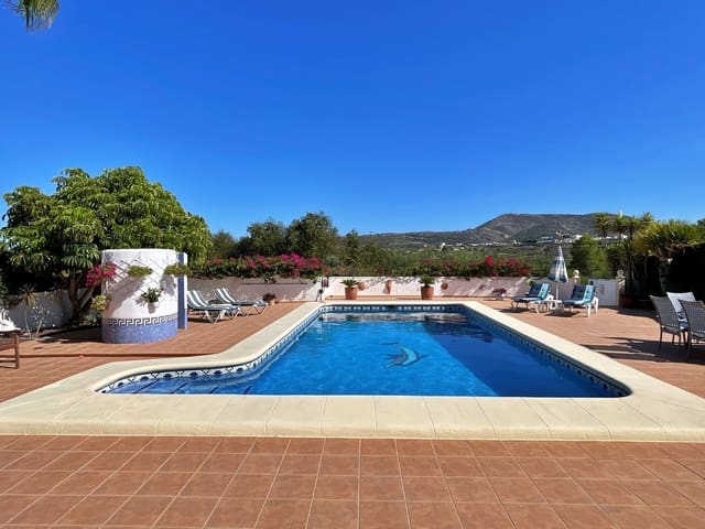 4 bedroom Villa for sale in Benitachell / Benitatxell with pool garage - € 620,000 (Ref: 9272835)