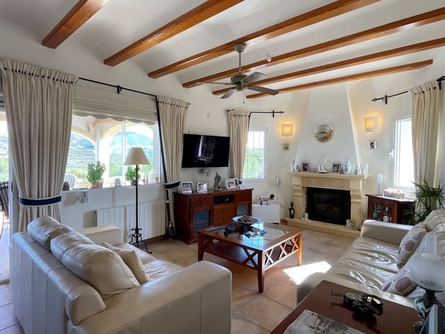 4 bedroom Villa for sale in Benitachell / Benitatxell with pool garage - € 620,000 (Ref: 9272835)