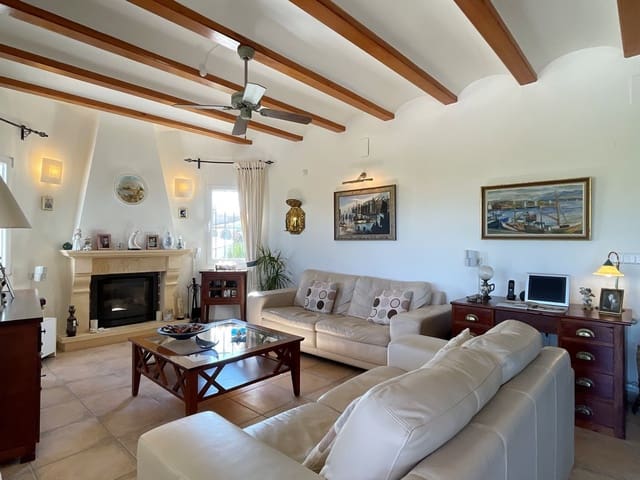 4 bedroom Villa for sale in Benitachell / Benitatxell with pool garage - € 620,000 (Ref: 9272835)