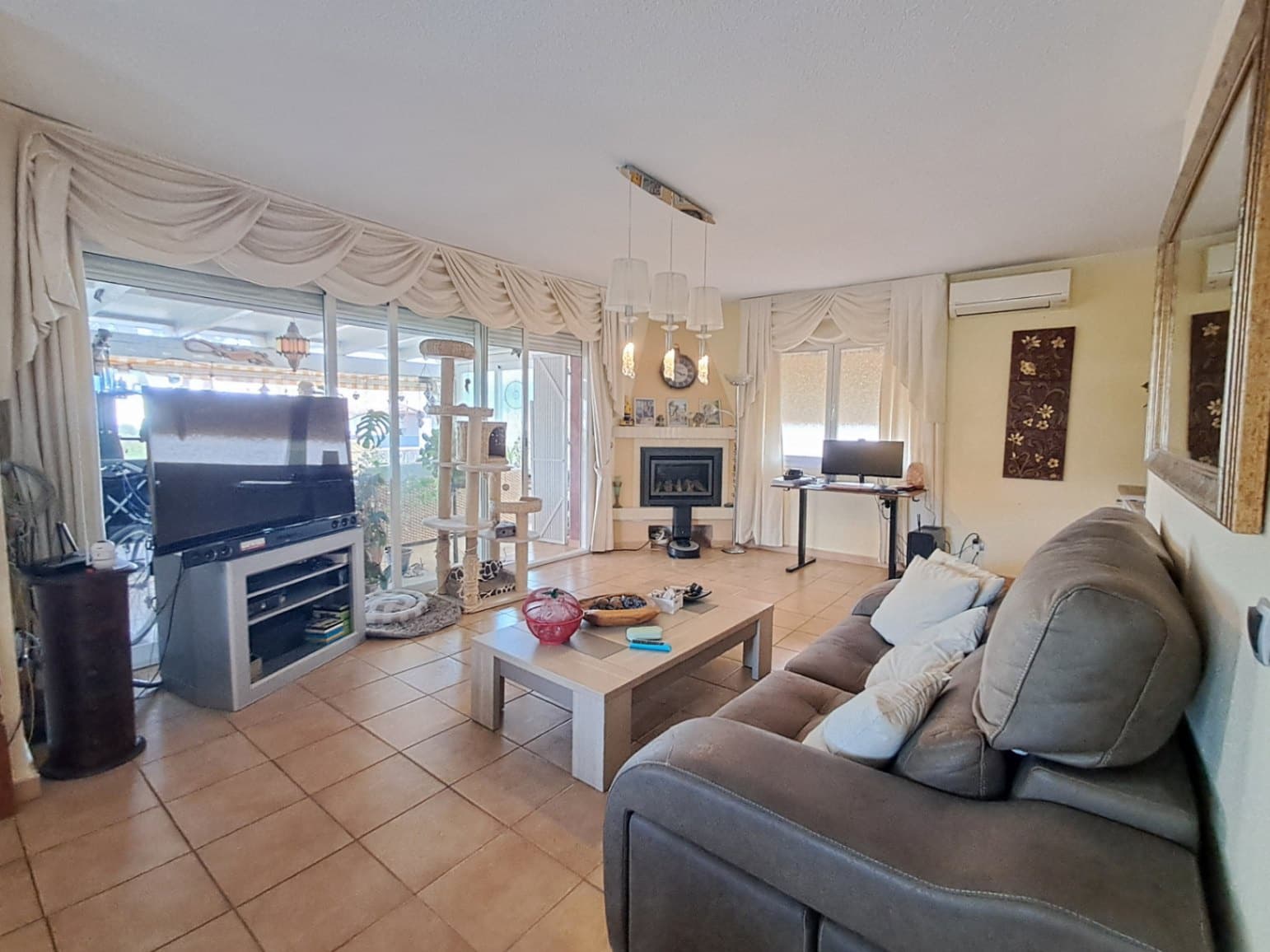 4 soverom Villa til salgs i Montebello med svømmebasseng garasje - € 545 000 (Ref: 9283163)