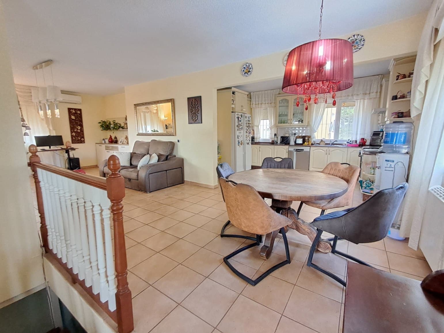 4 soverom Villa til salgs i Montebello med svømmebasseng garasje - € 545 000 (Ref: 9283163)