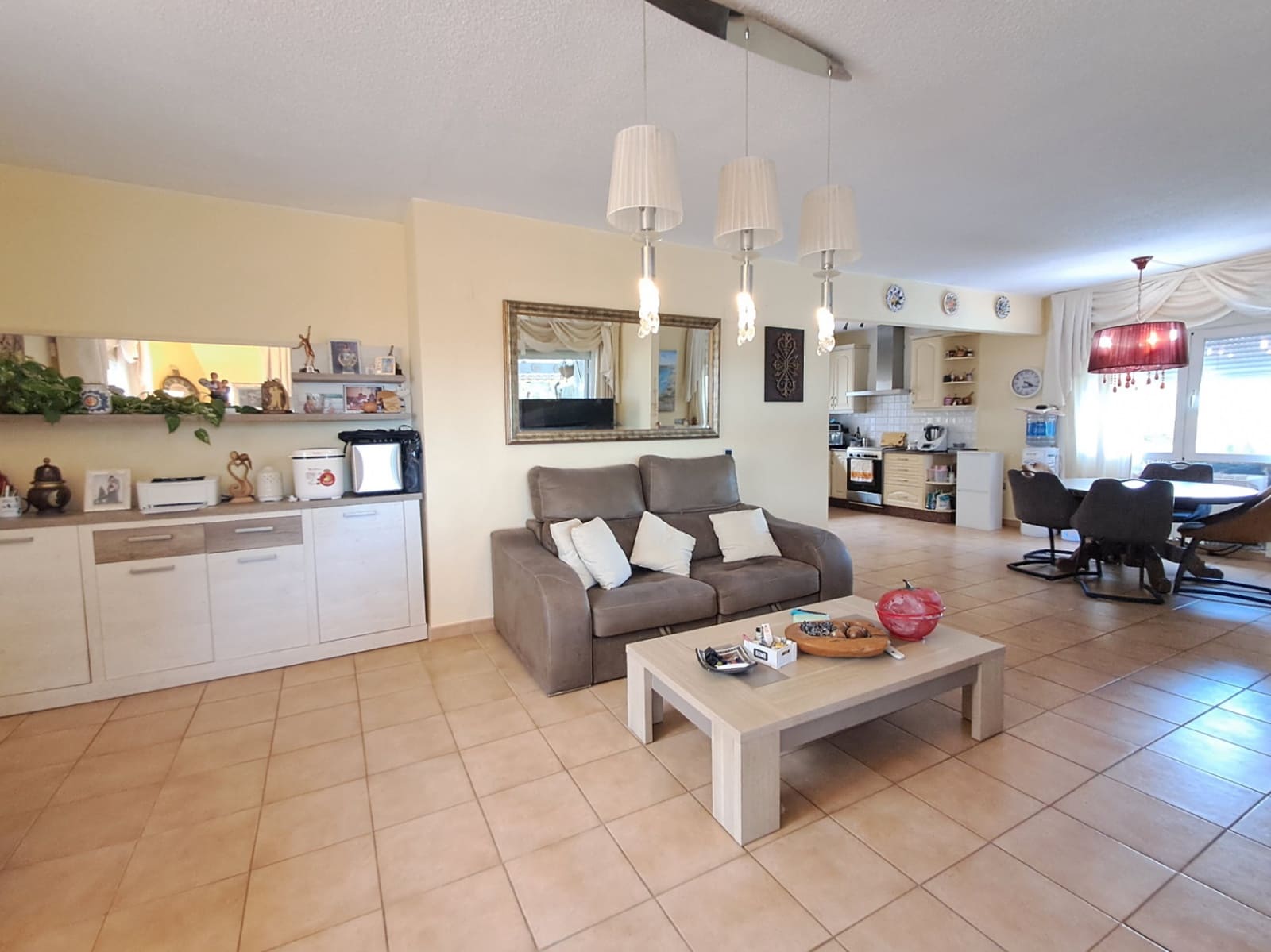 4 soverom Villa til salgs i Montebello med svømmebasseng garasje - € 545 000 (Ref: 9283163)